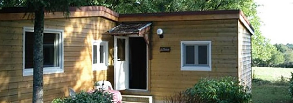 Cottage tortue en location au Domaine Papillon vamping proche de la Dordogne dans le Lot